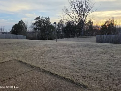 Exterior - 1107 Sabrina Dr, Hernando, MS 38632 photo 3 of 3