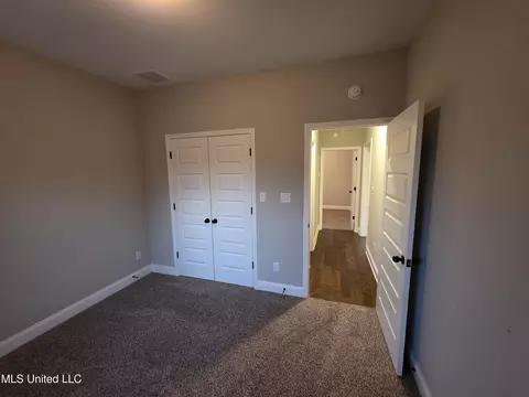 Bedroom - 1107 Sabrina Dr, Hernando, MS 38632 photo 2 of 5