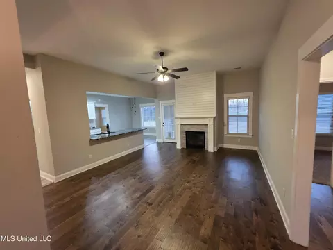 Living - 1107 Sabrina Dr, Hernando, MS 38632 photo 1 of 1