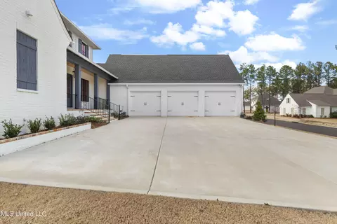 Exterior - 111 Eastwick Dr, Madison, MS 39110 photo 7 of 15