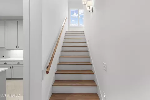 Entry Way - 111 Eastwick Dr, Madison, MS 39110 photo 12 of 14