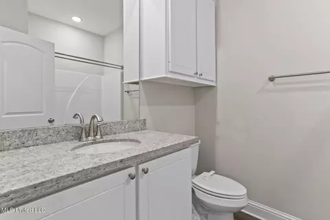 Bath - 329 Willow Way, Canton, MS 39046 photo 3 of 3