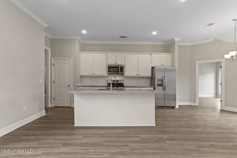 Kitchen - 329 Willow Way, Canton, MS 39046 photo 1 of 3