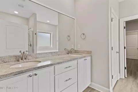 Bath - 329 Willow Way, Canton, MS 39046 photo 1 of 3