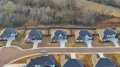 View/Area - 180 Catherine Blvd, Clinton, MS 39056 photo 3 of 32