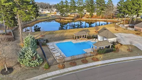 Exterior - 180 Catherine Blvd, Clinton, MS 39056 photo 10 of 11