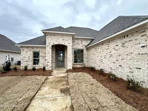 Exterior - 404 Butternut Dr, Canton, MS 39046 photo 2 of 6