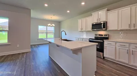 14198 Quill Ave, Biloxi, MS 39532 photo 9