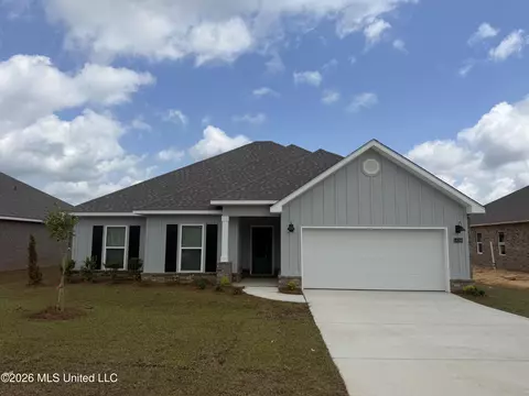 14198 Quill Ave, Biloxi, MS 39532