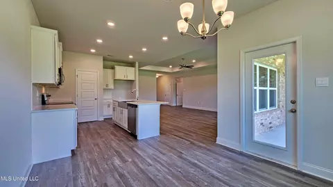 14198 Quill Ave, Biloxi, MS 39532 photo 11