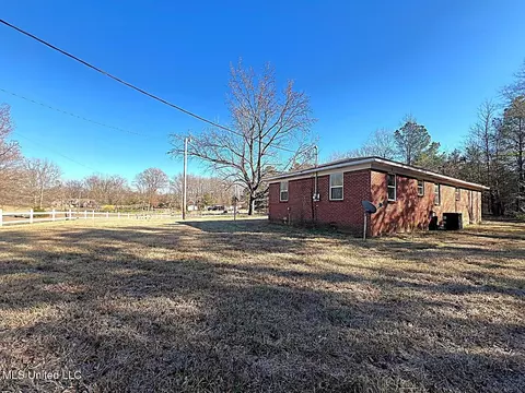 Exterior - 769 Mays Rd, Coldwater, MS 38618 photo 8 of 9
