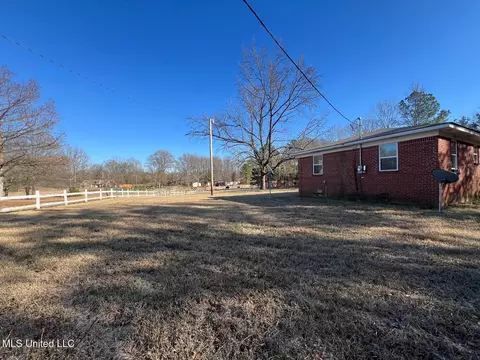 Exterior - 769 Mays Rd, Coldwater, MS 38618 photo 4 of 9