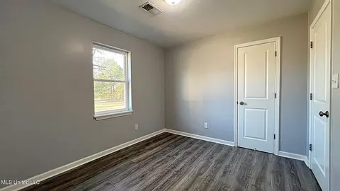 Bedroom - 769 Mays Rd, Coldwater, MS 38618 photo 2 of 6