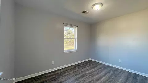 Bedroom - 769 Mays Rd, Coldwater, MS 38618 photo 3 of 6