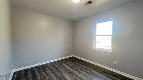 Bedroom - 769 Mays Rd, Coldwater, MS 38618 photo 1 of 6