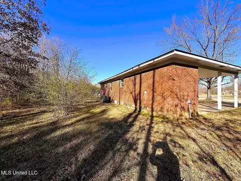 Exterior - 769 Mays Rd, Coldwater, MS 38618 photo 7 of 9