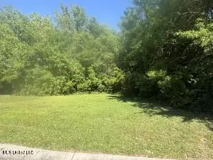 694 Waters View Dr, Biloxi, MS 39532