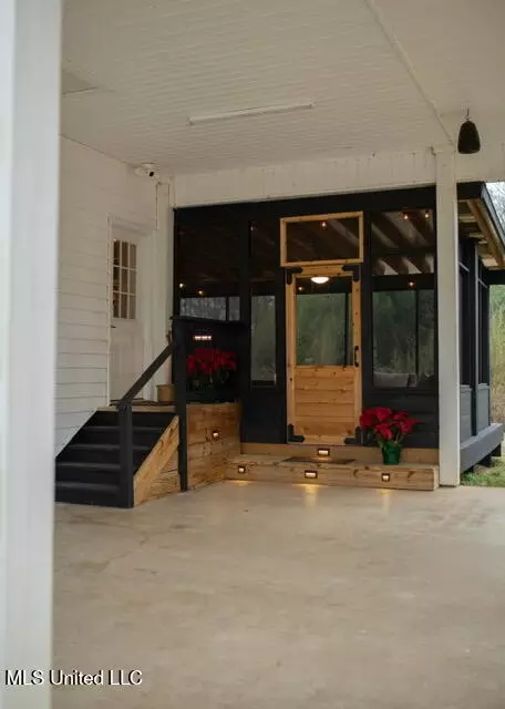 Exterior - 280 Red Allen, Brandon, MS 39042 photo 5 of 24