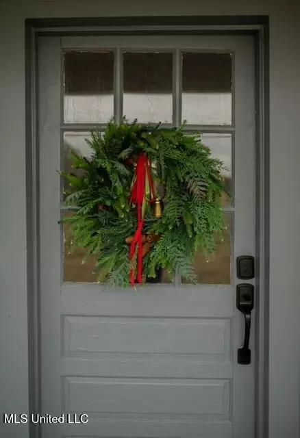 Entry Way - 280 Red Allen, Brandon, MS 39042 photo 3 of 9