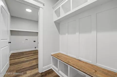 Entry Way - 220 Marshall Smith Rd, Lucedale, MS 39452 photo 3 of 3