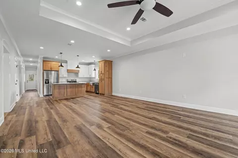 Living - 220 Marshall Smith Rd, Lucedale, MS 39452 photo 4 of 5