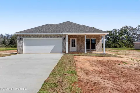 Exterior - 220 Marshall Smith Rd, Lucedale, MS 39452 photo 3 of 4