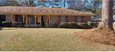 161 Pine Island Dr, Jackson, MS 39206