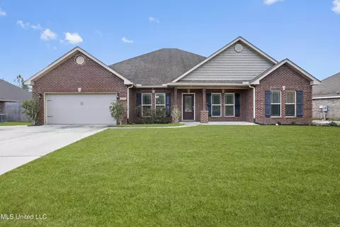 8505 Poplar Trl, Biloxi, MS 39532