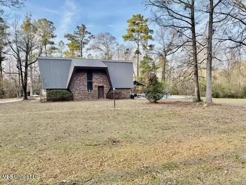 1100 Happy Acre Ln, Summit, MS 39666