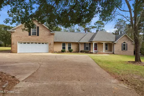 6800 Riviera Dr, Biloxi, MS 39532