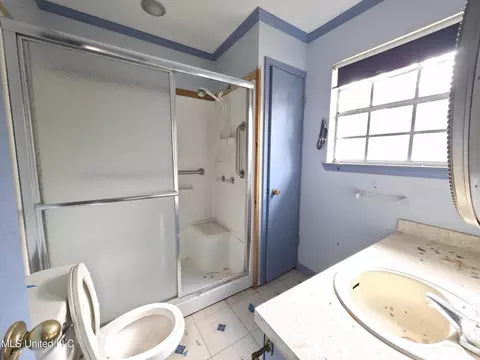 Bath - 18391 Brass Ln, Saucier, MS 39574 photo 1 of 2