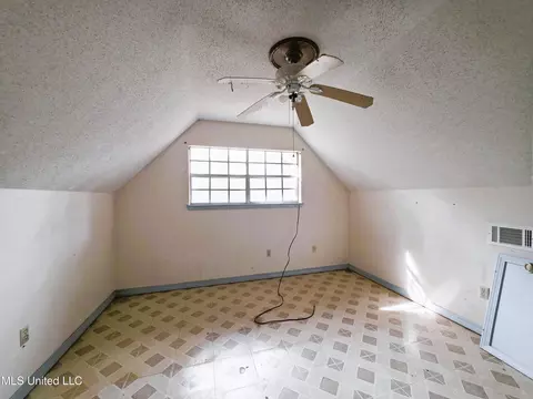 Bedroom - 18391 Brass Ln, Saucier, MS 39574 photo 2 of 2