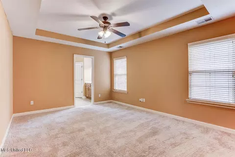Bedroom - 905 Fairway Pointe Cv, Hernando, MS 38632 photo 2 of 11