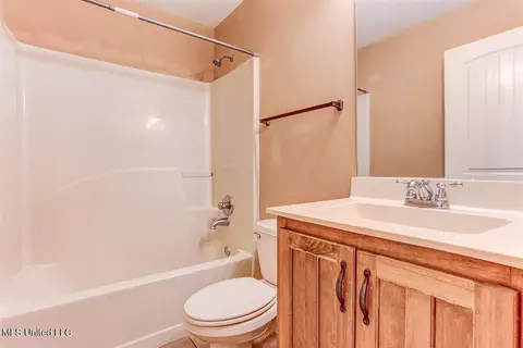 Other - 905 Fairway Pointe Cv, Hernando, MS 38632 photo 8 of 11