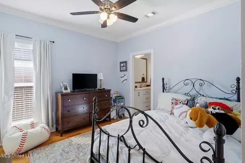 Bedroom - 1154 Sanctuary Dr, Brandon, MS 39042 photo 4 of 5
