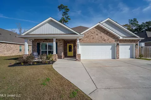 7006 Crawford Dr, Long Beach, MS 39560