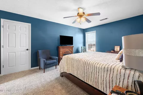 Bedroom - 4445 Robertson Gin Rd, Hernando, MS 38632 photo 4 of 6