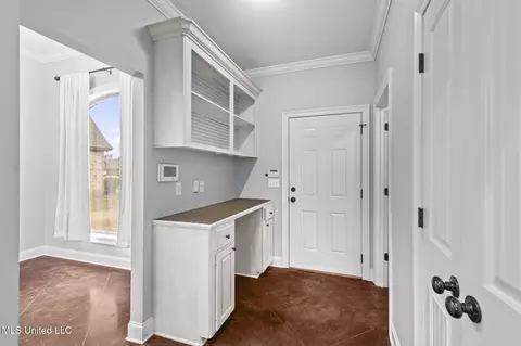 Entry Way - 306 Siltstone Rdg, Brandon, MS 39047 photo 5 of 6