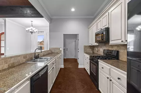 Entry Way - 306 Siltstone Rdg, Brandon, MS 39047 photo 3 of 6
