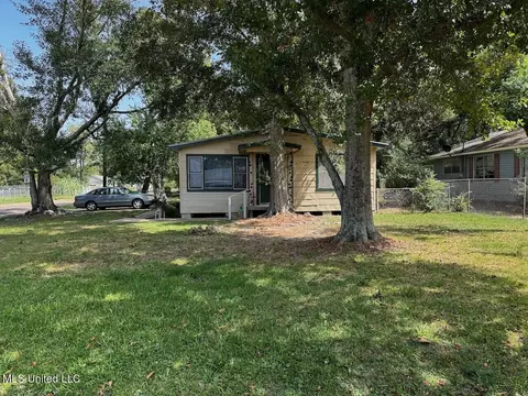 1320 37th Ave, Gulfport, MS 39501
