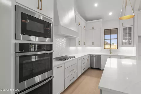 Kitchen - 104 Grayson Way, Madison, MS 39110 photo 1 of 1