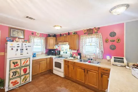 Kitchen - 5113 Valley St, Moss Point, MS 39563 photo 2 of 3