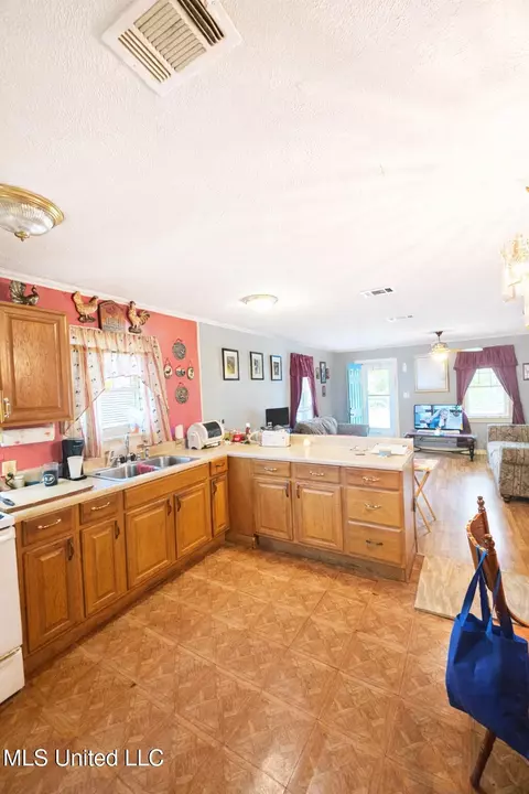 Kitchen - 5113 Valley St, Moss Point, MS 39563 photo 3 of 3