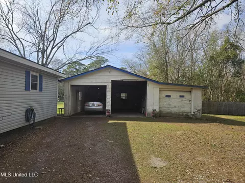 Exterior - 5113 Valley St, Moss Point, MS 39563 photo 4 of 4