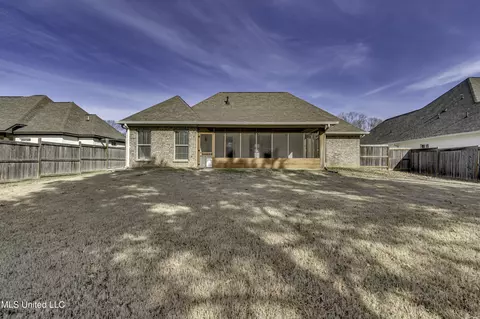 Exterior - 169 Shore View Dr, Madison, MS 39110 photo 11 of 14