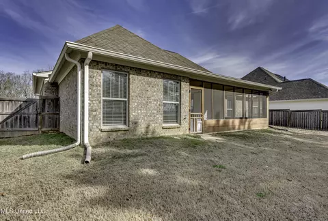 Exterior - 169 Shore View Dr, Madison, MS 39110 photo 12 of 14