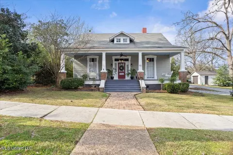 234 S 4th St, Mccomb, MS 39648