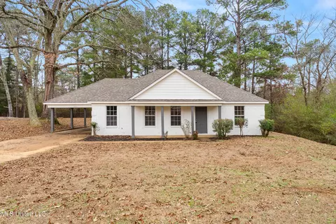 589 Swaney Dr, Holly Springs, MS 38635