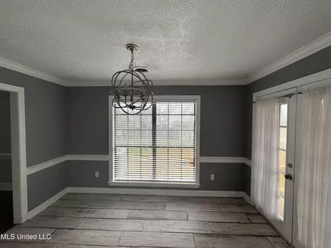 Dining - 105 Easthaven Dr, Brandon, MS 39042 photo 1 of 1