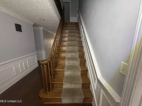Entry Way - 105 Easthaven Dr, Brandon, MS 39042 photo 2 of 2
